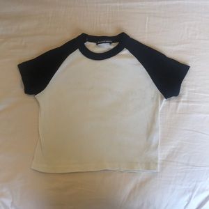 Brandy Melville Crop Top Rare ON HOLD